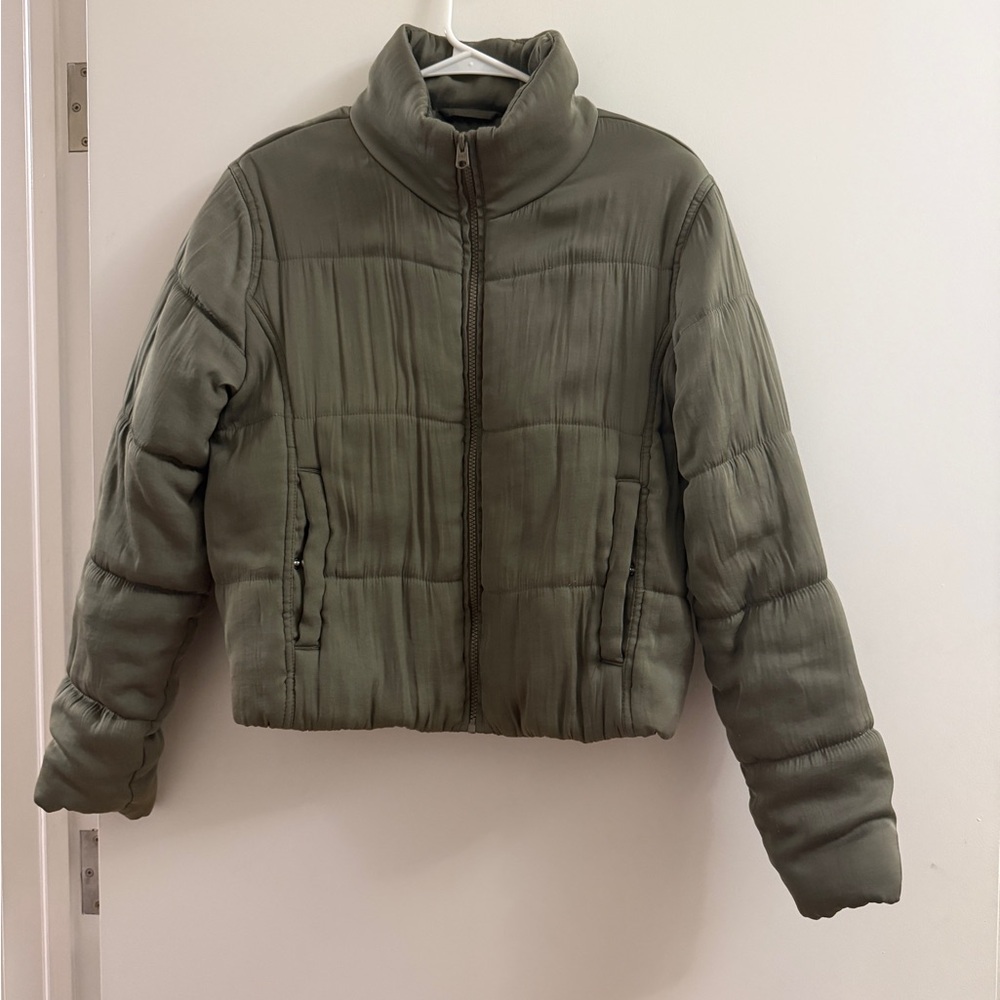 Abercrombie olive puffer